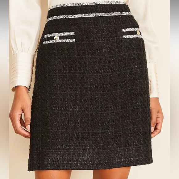 Ann Taylor Dresses & Skirts - Ann Taylor Tweed Button Pocket Skirt